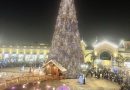 Albero magico e tante luci accompagnano lo shopping natalizio al ‘Serravalle Outlet’